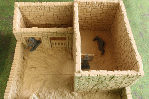 European Pig Pen | 1/32 (54mm)–1/56 (28mm) Diorama Terrain