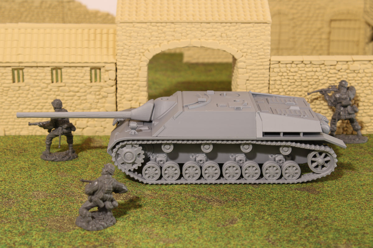 Jagdpanzer IV/70 — WWII German Tank Destroyer | 1/32 (54mm)–1/56 (28mm) Scale Model