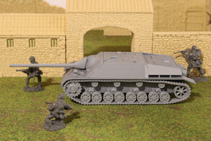 Jagdpanzer IV/70 — WWII German Tank Destroyer | 1/32 (54mm)–1/56 (28mm) Scale Model