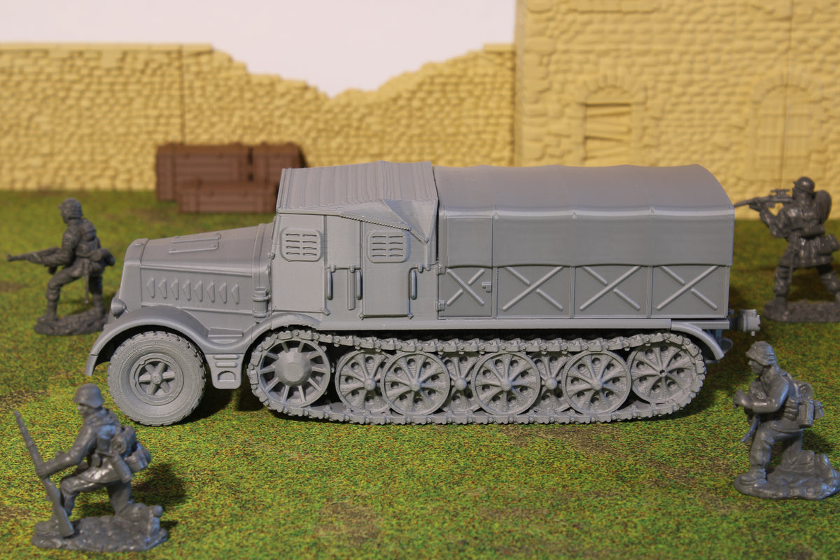 Famo SdKfz 9 — WWII German Halftrack | 1/32 (54mm)–1/56 (28mm) Scale Model