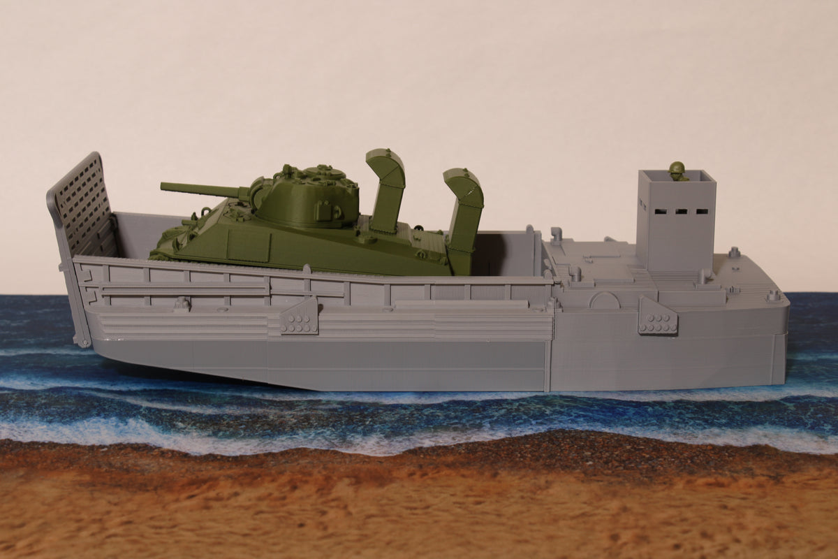 LCM3 — WWII American Landing Craft | 1/32 (54mm)–1/56 (28mm) Scale Model