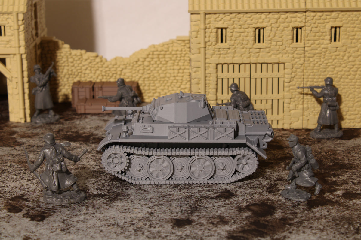 Panzer Luchs — WWII German Tank | 1/32 (54mm)–1/56 (28mm) Scale Model