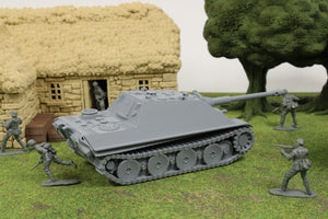 Jagdpanther — WWII German Tank Destroyer | 1/32 (54mm)–1/56 (28mm) Scale Model