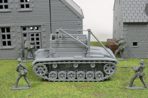 Bergepanzer III — WWII German APC | 1/32 (54mm)–1/56 (28mm) Scale Model