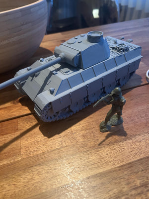 Panther — WWII German Tank | 1/32 (54mm)–1/56 (28mm) Scale Model