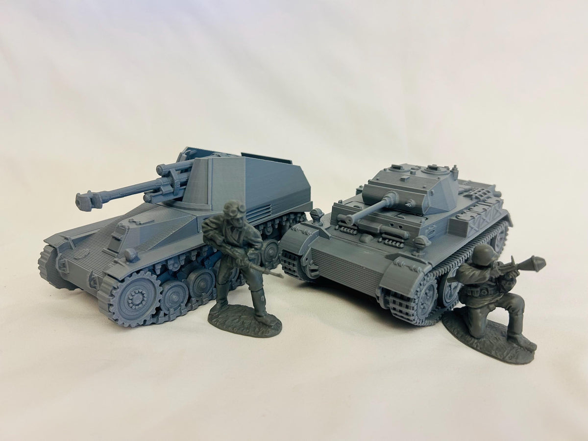 WWII (x2) German Vehicle Bundle #4 (Panzer Luchs + Wespe) | 1/32 (54mm)–1/56 (28mm) Scale Models