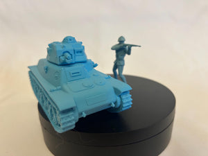 Hotchkiss H35 — WWII French Tank | 1/32 (54mm)–1/56 (28mm) Scale Model