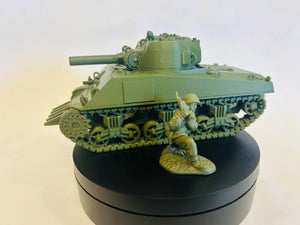 M4 Sherman 105mm Howitzer — WWII American Tank | 1/32 (54mm)–1/56 (28mm) Scale Model