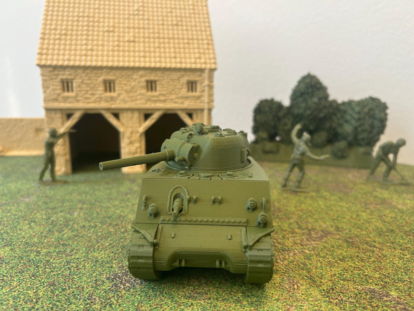 M4 Sherman — WWII American Tank | 1/32 (54mm)–1/56 (28mm) Scale Model