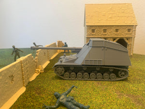 Nashorn — WWII German Tank Destroyer | 1/32 (54mm)–1/56 (28mm) Scale Model
