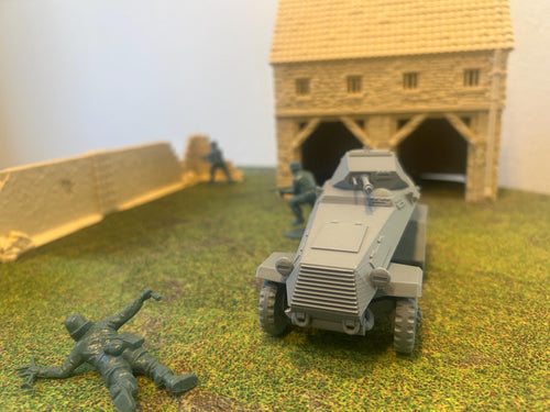 6 Rad SdKfz 231 WWII German Armored Car: 1/32 Army Men Scale